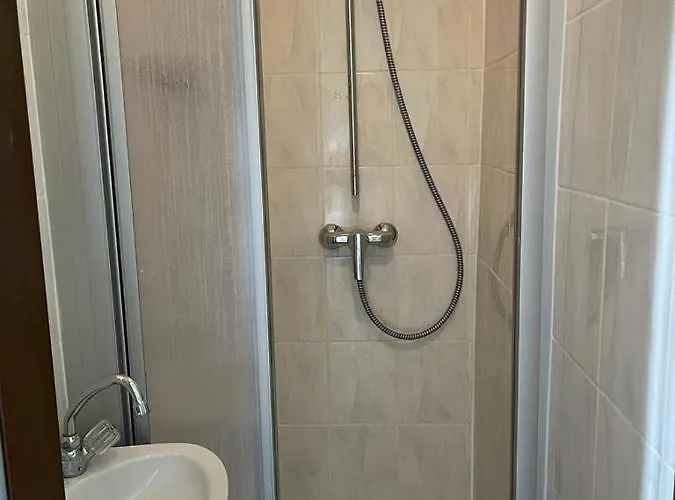 2 * Vídeň